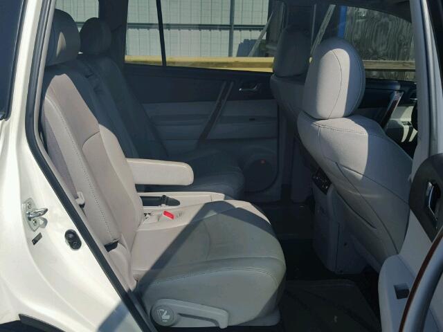 5TDDK3EH8CS111344 - 2012 TOYOTA HIGHLANDER WHITE photo 6