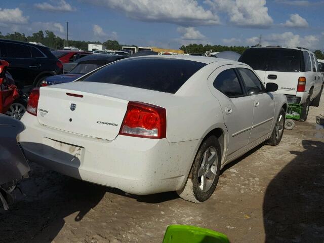 2B3KA43D69H523187 - 2009 DODGE CHARGER WHITE photo 4