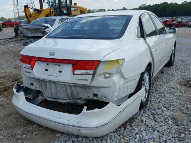 KMHFC46F06A106967 - 2006 HYUNDAI AZERA SE WHITE photo 4