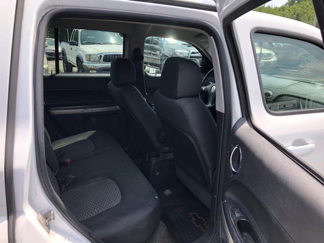 3GNBAAFW8BS578826 - 2011 CHEVROLET HHR LS WHITE photo 6