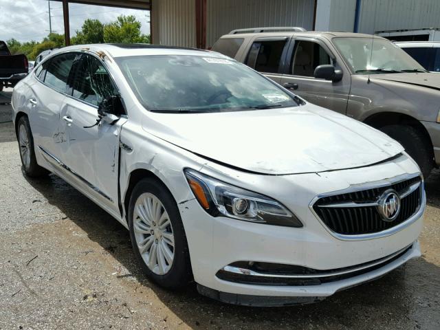 1G4ZR5SZ7JU124388 - 2018 BUICK LACROSSE P WHITE photo 1