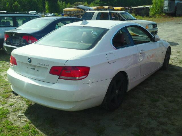 WBAWV535X8P078835 - 2008 BMW 328 XI SUL WHITE photo 4