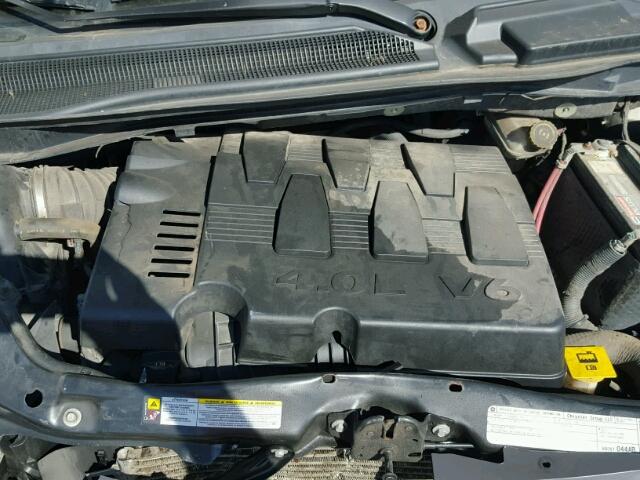 2A4RR5DX8AR124049 - 2010 CHRYSLER TOWN & COU WHITE photo 7