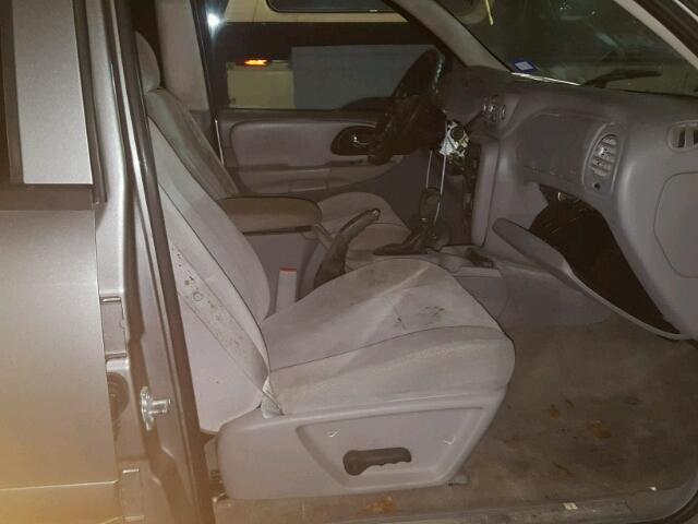 1GNDT13S572283478 - 2007 CHEVROLET TRAILBLAZE GRAY photo 5