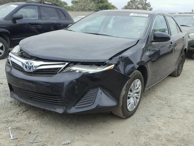 4T1BD1FK6DU078112 - 2013 TOYOTA CAMRY HYBR BLACK photo 2