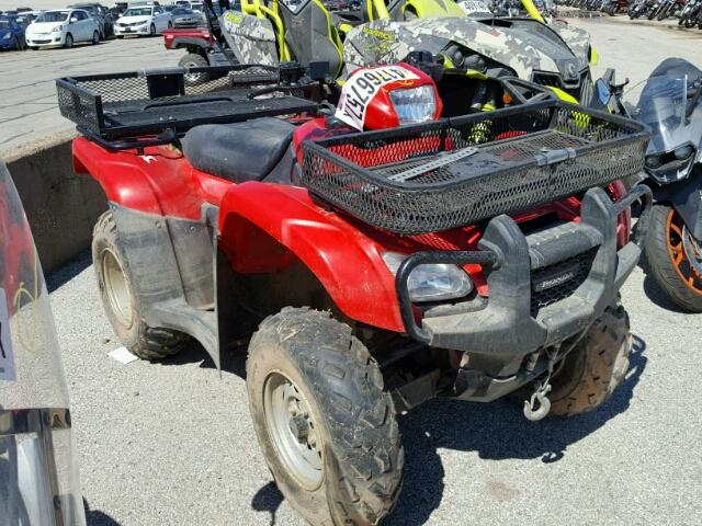 1HFTE3870C4004439 - 2012 HONDA TRX500 RED photo 1