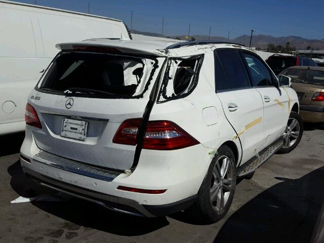 4JGDA5JBXEA310729 - 2014 MERCEDES-BENZ ML WHITE photo 4