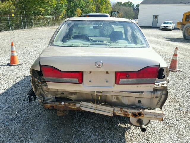 1HGCG56602A158127 - 2002 HONDA ACCORD GOLD photo 9