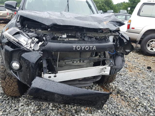 JTEBU5JR7J5507324 - 2018 TOYOTA 4RUNNER SR BLACK photo 9