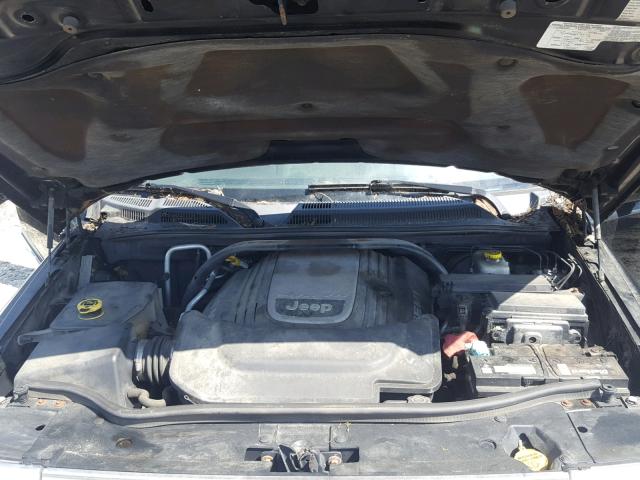 1J8HG582X6C168455 - 2006 JEEP COMMANDER BLACK photo 7