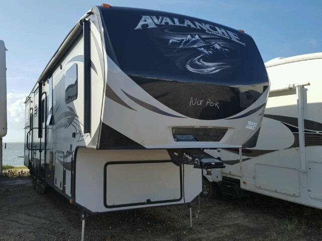 4YDF36124FE760557 - 2015 KEYSTONE AVALANCHE BEIGE photo 1