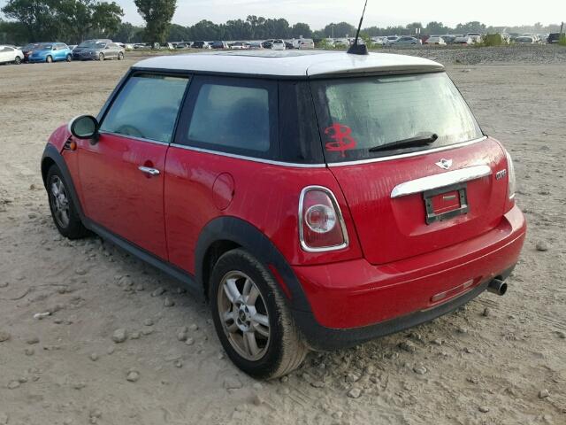 WMWSU3C51BTX95872 - 2011 MINI COOPER RED photo 3