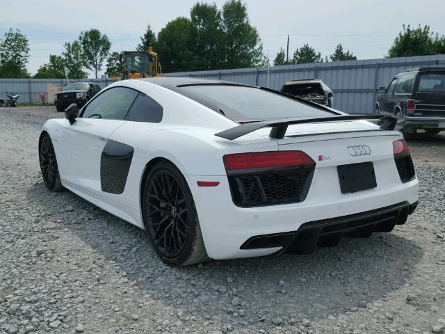 WUAKBAFX0H7901789 - 2017 AUDI R8 5.2 PLU WHITE photo 3