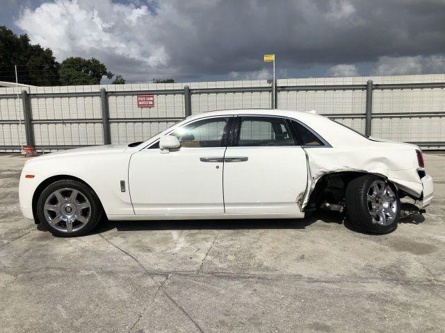SCA664S50EUX52670 - 2014 ROLLS-ROYCE GHOST WHITE photo 3
