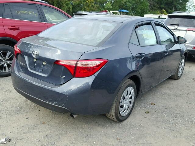 5YFBURHE9HP687529 - 2017 TOYOTA COROLLA GRAY photo 4