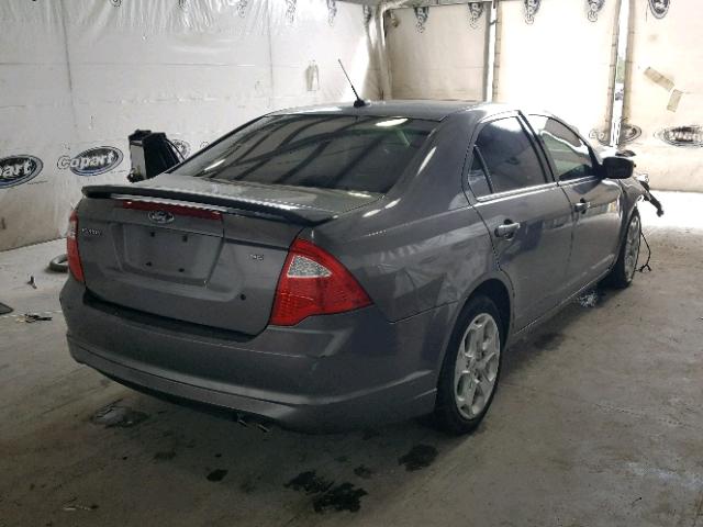 3FAHP0HAXAR377079 - 2010 FORD FUSION GRAY photo 4