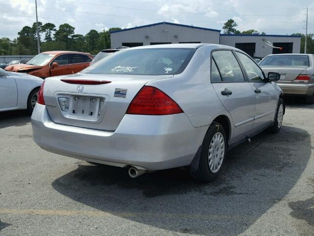 1HGCM56116A180947 - 2006 HONDA ACCORD SILVER photo 4