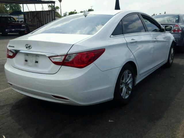 5NPEB4AC3CH459255 - 2012 HYUNDAI SONATA GLS WHITE photo 4