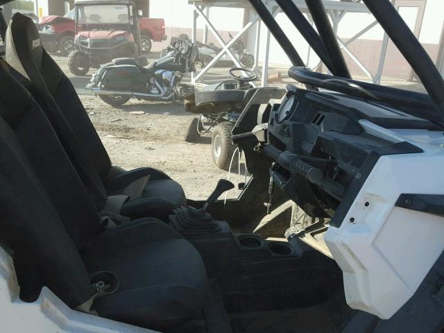 4XAVBA875FB957560 - 2015 POLARIS RZR WHITE photo 5