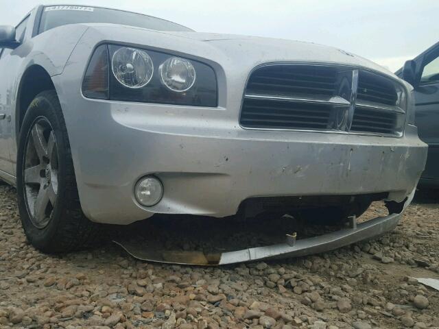 2B3CA3CV7AH276578 - 2010 DODGE CHARGER SX SILVER photo 9