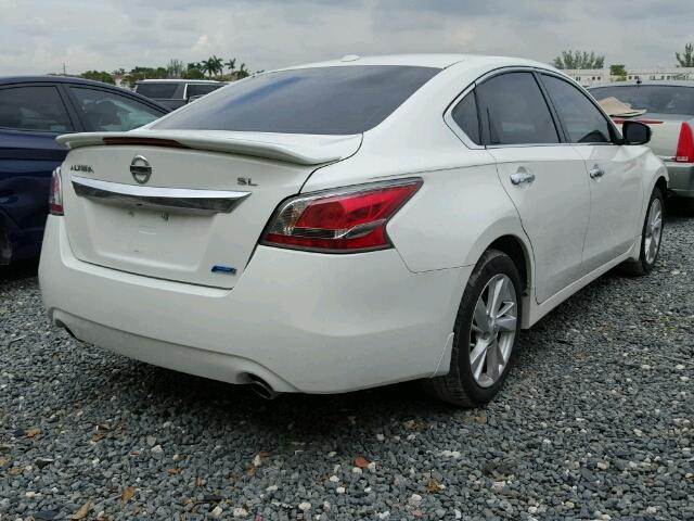 1N4AL3AP8EN239787 - 2014 NISSAN ALTIMA WHITE photo 4