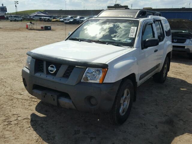 5N1AN08U96C547963 - 2006 NISSAN XTERRA OFF WHITE photo 2