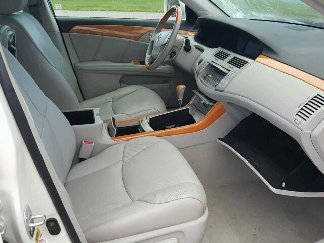 4T1BK36B27U236452 - 2007 TOYOTA AVALON XL Ақ фото 5