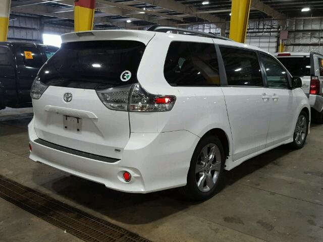 5TDXK3DC3CS267570 - 2012 TOYOTA SIENNA SPO WHITE photo 4