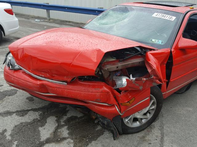 2G1WW12M2W9191703 - 1998 CHEVROLET MONTE CARL 红色 照片 9