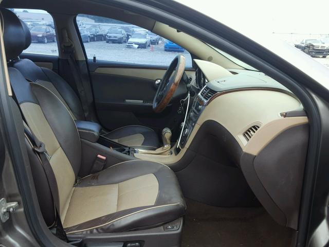 1G1ZE5E78A4112043 - 2010 CHEVROLET MALIBU LTZ 米色 照片 5