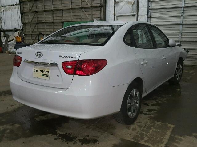 KMHDU4AD3AU890787 - 2010 HYUNDAI ELANTRA WHITE photo 4