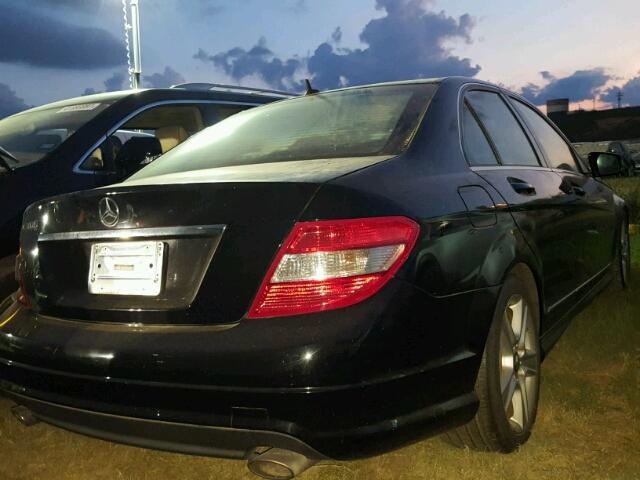 WDDGF5EB6AR092867 - 2010 MERCEDES-BENZ C 300 黑色 照片 4