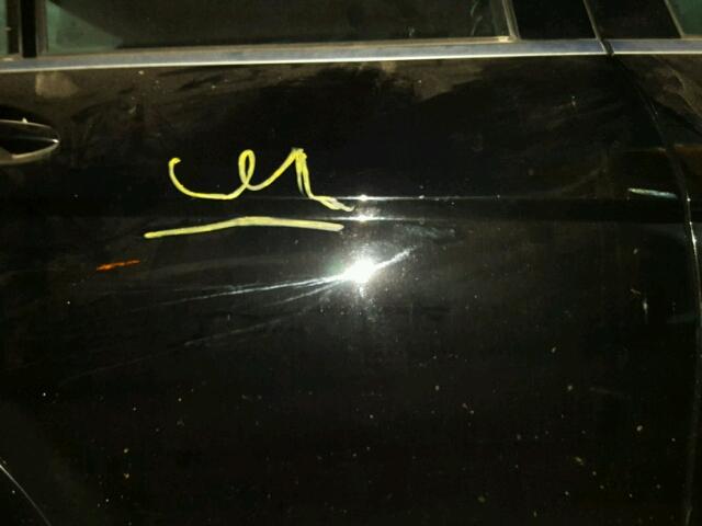 WDDGF5EB6AR092867 - 2010 MERCEDES-BENZ C 300 黑色 照片 9