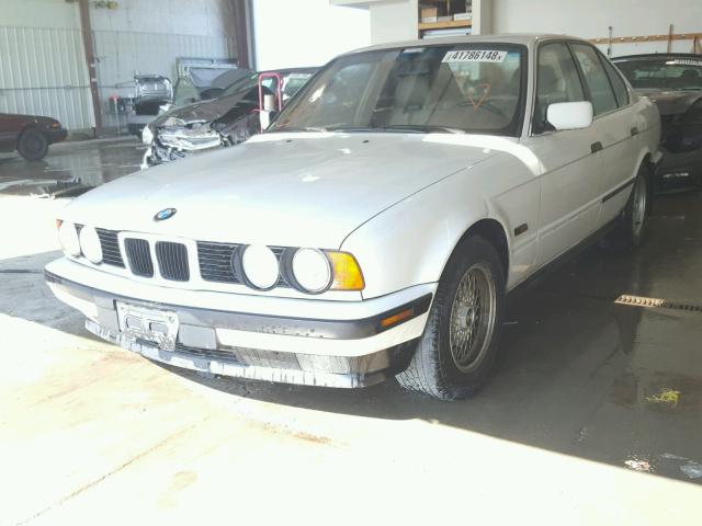 WBAHD6328RGK45332 - 1994 BMW 525 I AUTO WHITE photo 2