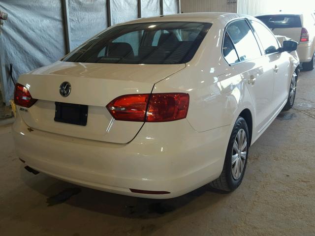 3VW2K7AJ7DM387634 - 2013 VOLKSWAGEN JETTA WHITE photo 4