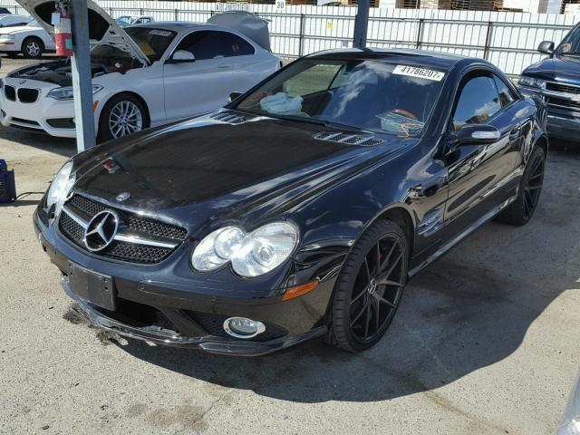 WDBSK77F98F136947 - 2008 MERCEDES-BENZ SL BLACK photo 2