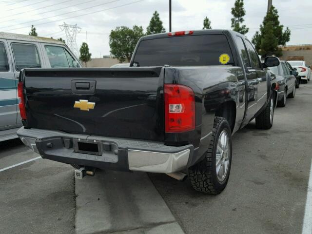 1GCRCSE03DZ193359 - 2013 CHEVROLET SILVERADO BLACK photo 4