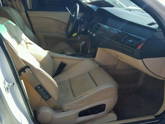 WBANB33555CN67302 - 2005 BMW 545 I WHITE photo 5