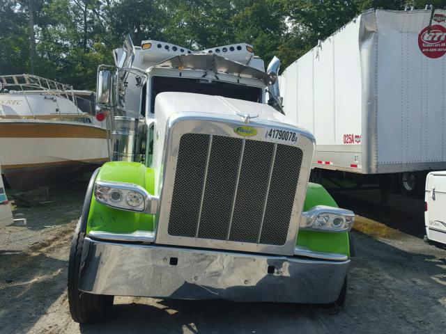 1NPXX4EX6HD444049 - 2017 PETERBILT 389 WHITE photo 9