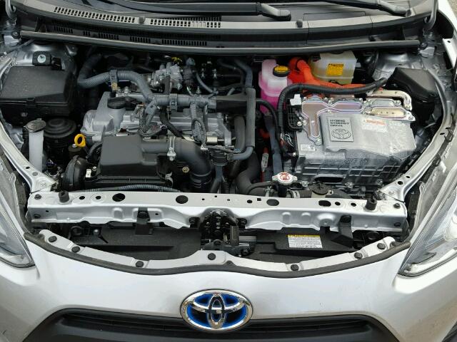 JTDKDTB33H1592604 - 2017 TOYOTA PRIUS C SILVER photo 7