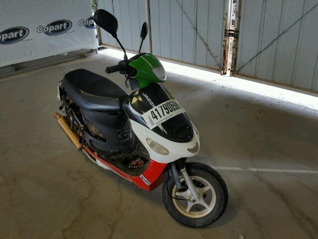 L9NTEACB5G1050108 - 2016 ARO SCOOTER WHITE photo 1