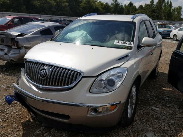 5GAKRCED0CJ107500 - 2012 BUICK ENCLAVE WHITE photo 2