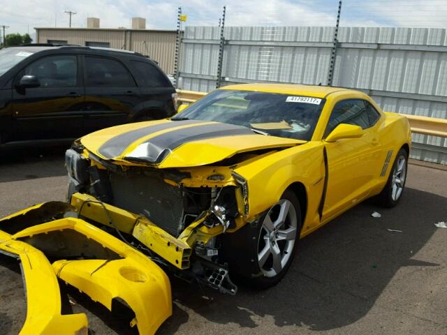 2G1FK1EJ9A9114509 - 2010 CHEVROLET CAMARO YELLOW photo 2