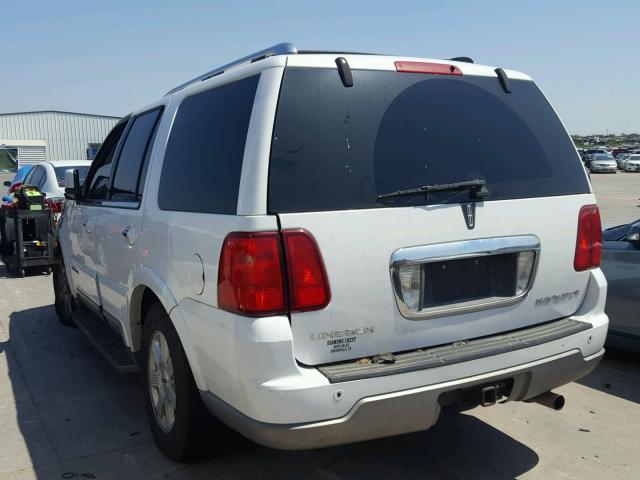 5LMFU27R74LJ09115 - 2004 LINCOLN NAVIGATOR WHITE photo 3