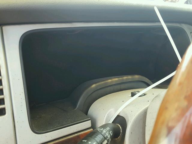 5LMFU27R74LJ09115 - 2004 LINCOLN NAVIGATOR WHITE photo 8