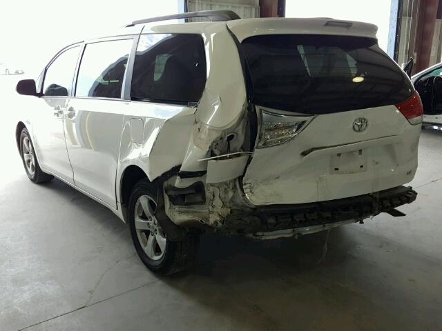 5TDKK3DCXCS221874 - 2012 TOYOTA SIENNA LE WHITE photo 3