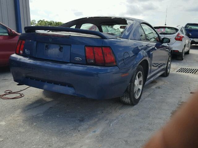 1FAFP4043YF248757 - 2000 FORD MUSTANG BLUE photo 4