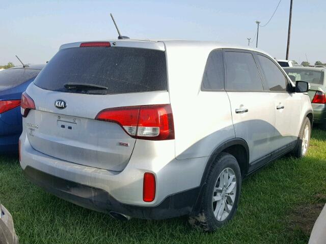 5XYKT3A6XFG590618 - 2015 KIA SORENTO LX GRAY photo 4