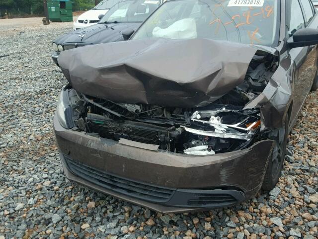 3VW2K7AJ4BM358198 - 2011 VOLKSWAGEN JETTA BASE Շագանակագույն լուսանկար 9