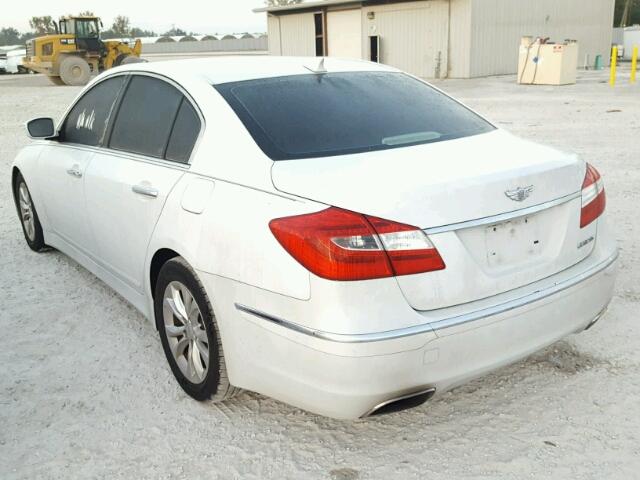 KMHGC4DDXDU217382 - 2013 HYUNDAI GENESIS 3. WHITE photo 3